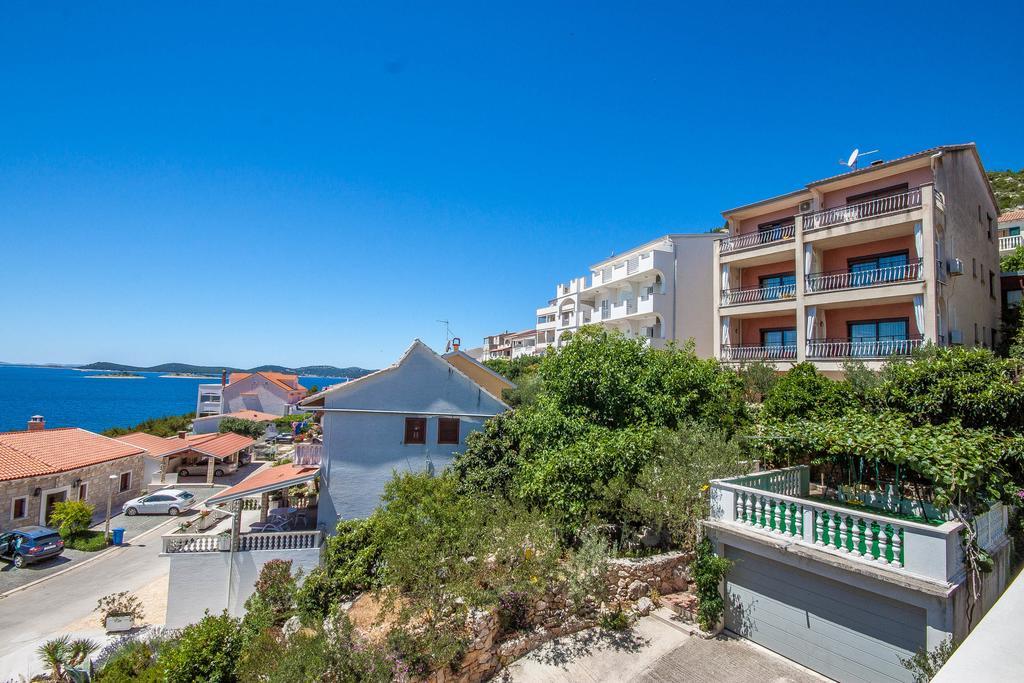 Apartments Rosanda Pakoštane Zewnętrze zdjęcie